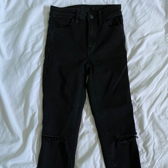 American Eagle Ripped Super High-Waisted Jegging - Picture 3 of 4